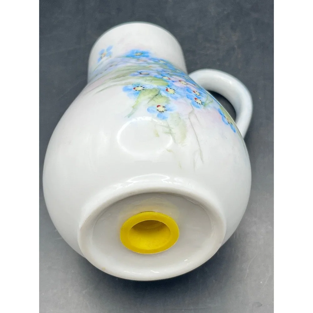 Vtg Hand Painted Forget-Me-Not Porcelain Sugar Shaker Muffineer‎ Gold Trim 5